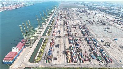 中共上海市紀(jì)律檢查委員會(huì) 上海市監(jiān)察委員會(huì)推進(jìn)上海貿(mào)易領(lǐng)域廉潔建設(shè)